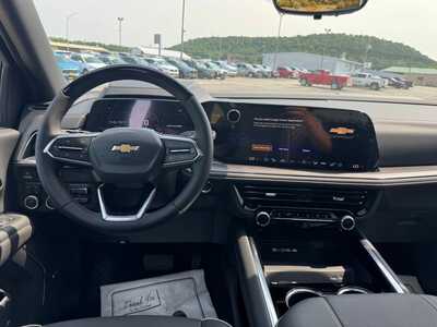 2026 Chevrolet Suburban, $89680. Photo 6