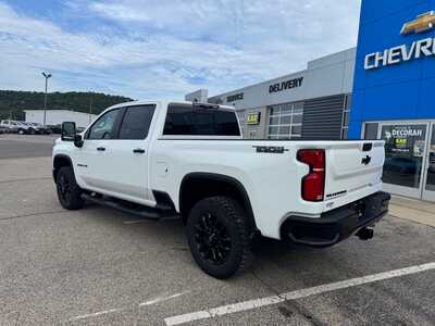 2026 Chevrolet 2500 Crew Cab, $67180. Photo 7