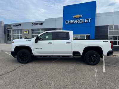 2026 Chevrolet 2500 Crew Cab, $67180. Photo 9