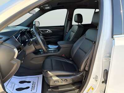 2023 Chevrolet Traverse, $32680. Photo 2