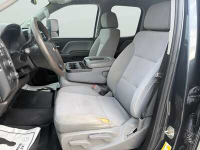 2019 Chevrolet 2500 Ext Cab, $27180. Photo 2