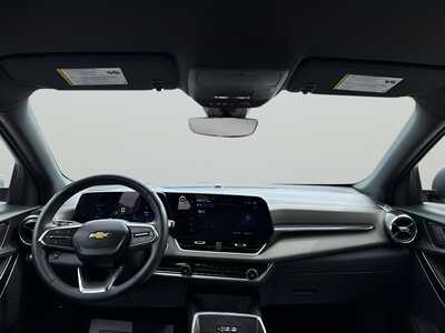 2025 Chevrolet Equinox, $28180. Photo 3
