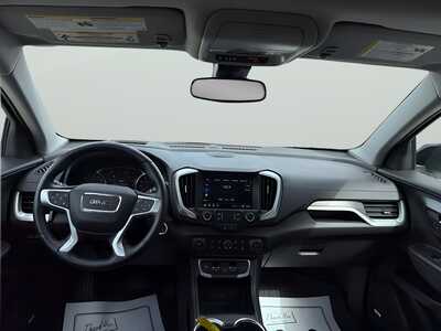 2024 GMC Terrain, $28080. Photo 2