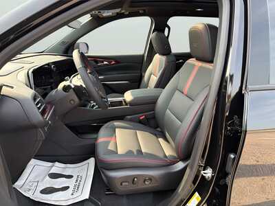 2027 Chevrolet Traverse, $62080. Photo 2