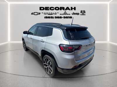 2025 Jeep Compass, $25080. Photo 10
