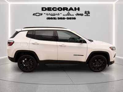 2025 Jeep Compass, $24180. Photo 5