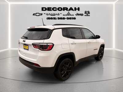 2025 Jeep Compass, $24080. Photo 9