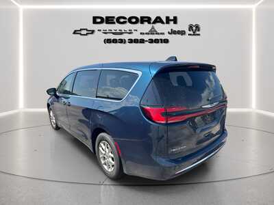 2025 Chrysler Pacifica, $32080. Photo 4