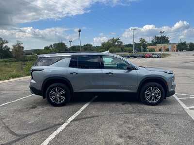 2027 Chevrolet Traverse, $46640. Photo 11