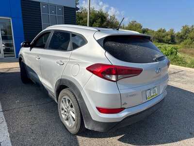 2016 Hyundai Tucson, $10680. Photo 4