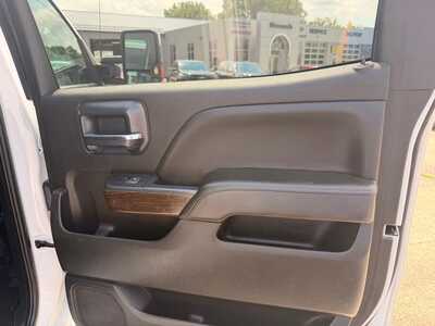 2018 GMC Sierra 3500HD, $22180. Photo 4