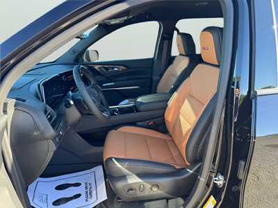 2027 Chevrolet Traverse, $55180. Photo 6