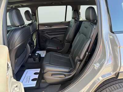 2027 Jeep Grand Cherokee L, $52972. Photo 11