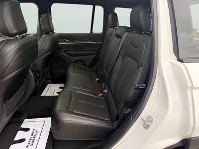 2027 Jeep Grand Cherokee, $50273. Photo 12