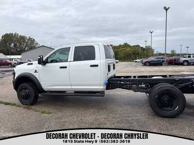2027 RAM 5500 Reg Cab, $76802. Photo 4