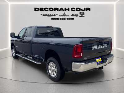 2027 RAM 3500 Crew Cab, $77994. Photo 7