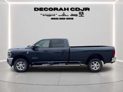 2027 RAM 3500 Crew Cab, $77994. Photo 8