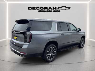 2027 Chevrolet Suburban, $90080. Photo 3