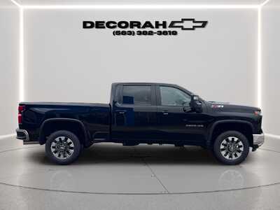 2026 Chevrolet 3500 Crew Cab, $73680. Photo 9