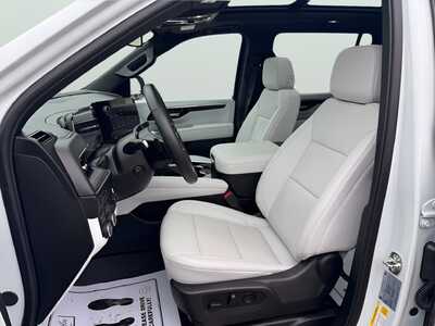 2026 Chevrolet Suburban, $79180. Photo 6
