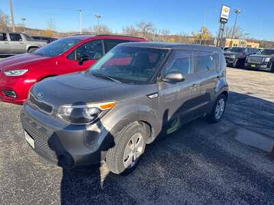 2016 Kia Soul, $8180. Photo 1