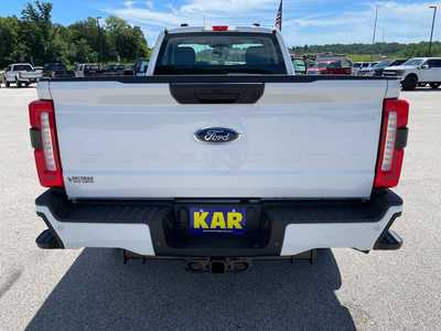 2024 Ford F350 Reg Cab, $51000.00. Photo 7