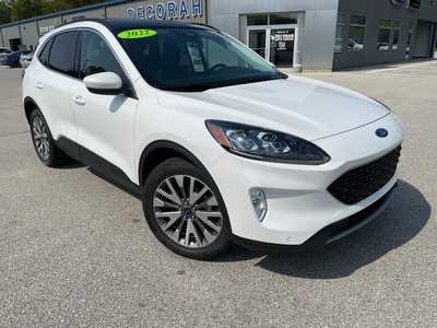 2022 Ford Escape, $25500.00. Photo 5