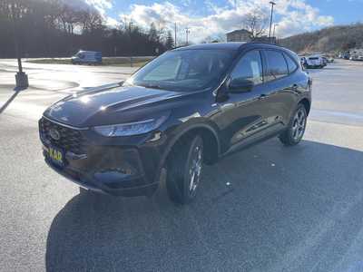 2025 Ford Escape, $32533.00. Photo 5