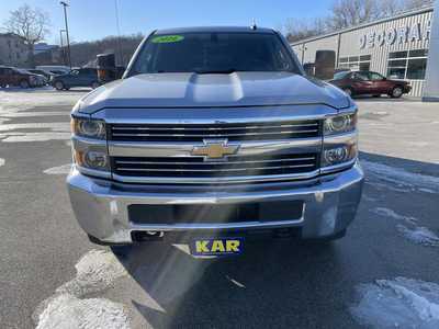 2016 Chevrolet 2500 Crew Cab, $24799.00. Photo 4