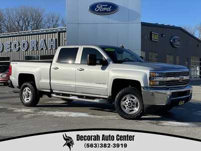 2016 Chevrolet 2500 Crew Cab, $24799.00. Photo 1
