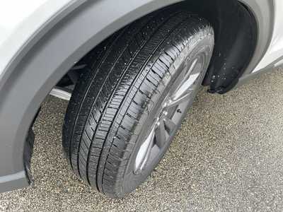 2025 Ford Explorer, $45339.00. Photo 10