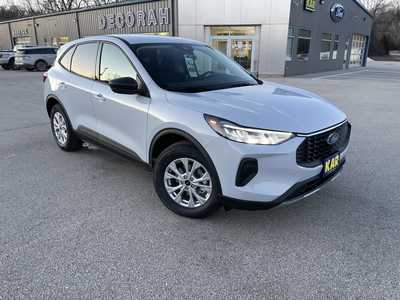 2025 Ford Escape, $30332.00. Photo 5