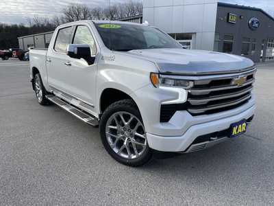 2022 Chevrolet 1500 Crew Cab, $49999.00. Photo 3