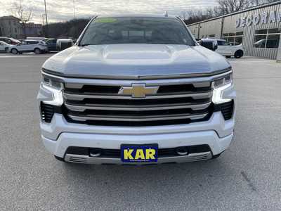 2022 Chevrolet 1500 Crew Cab, $49999.00. Photo 4