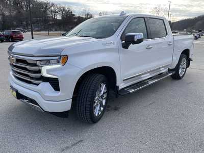 2022 Chevrolet 1500 Crew Cab, $49999.00. Photo 5