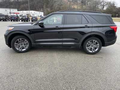 2022 Ford Explorer, $32799.00. Photo 6