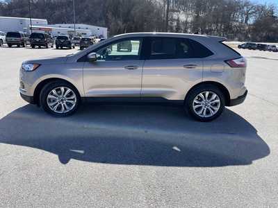 2021 Ford Edge, $19899.00. Photo 6