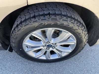 2021 Ford Edge, $19899.00. Photo 8