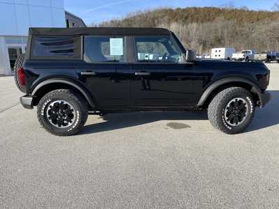 2023 Ford Bronco, $34985.00. Photo 2