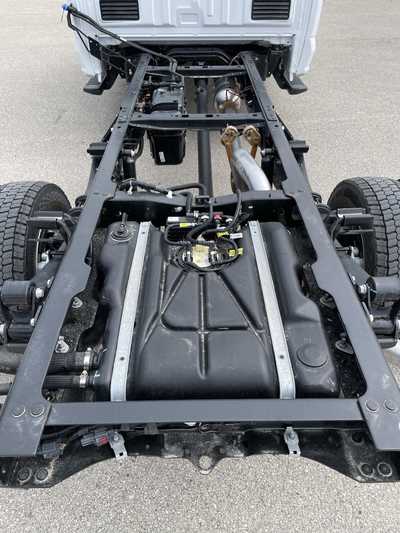 2025 Ford F450-8000, $76643.96. Photo 8
