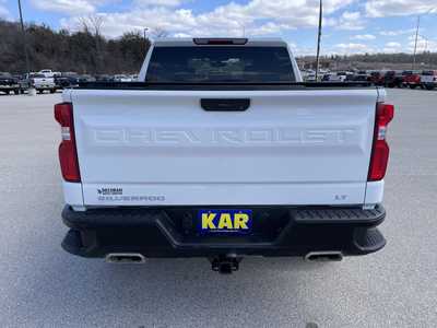 2022 Chevrolet 1500 Crew Cab, $41599.00. Photo 7