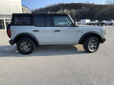 2021 Ford Bronco, $0.00. Photo 2