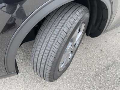 2025 Ford Escape, $32018.00. Photo 9