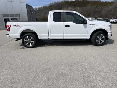 2020 Ford F150 Ext Cab, $25000.00. Photo 2