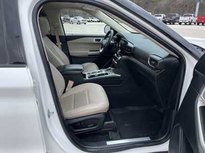 2021 Ford Explorer, $25499.00. Photo 11