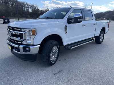 2022 Ford F250 Crew Cab, $38599.00. Photo 5
