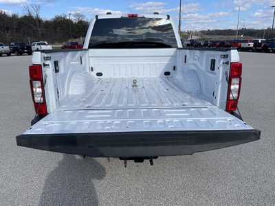 2022 Ford F250 Crew Cab, $38599.00. Photo 8