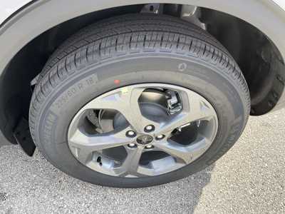 2025 Ford Escape, $32303.00. Photo 8