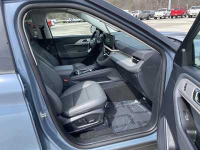2025 Ford Explorer, $46668.00. Photo 11