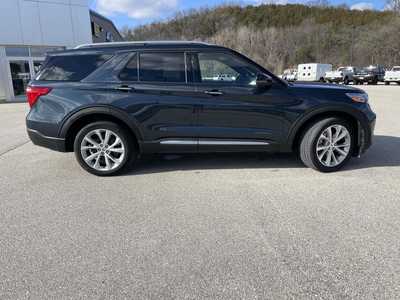 2022 Ford Explorer, $37599.00. Photo 2